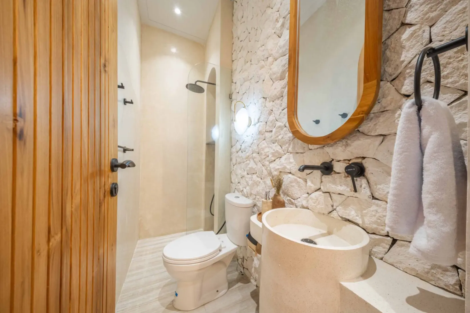 Brand New Villa D'Amelia Jimbaran 2 Bedroom — image 4