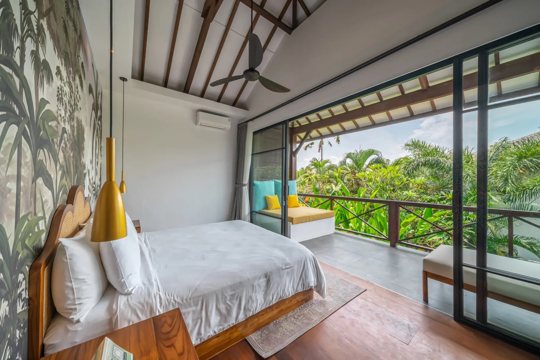 Villa Sandara - Ultimate Tropical Luxe 4BR Villa 4 Mins to Beach — image 2