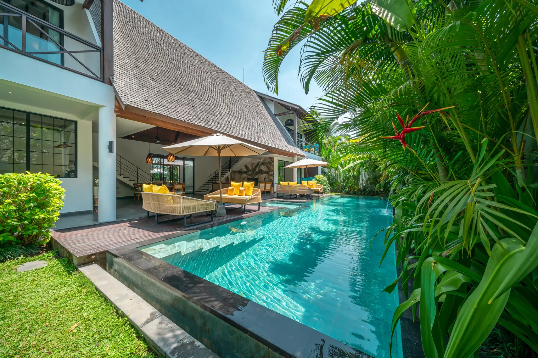 Villa Sandara - Ultimate Tropical Luxe 4BR Villa 4 Mins to Beach