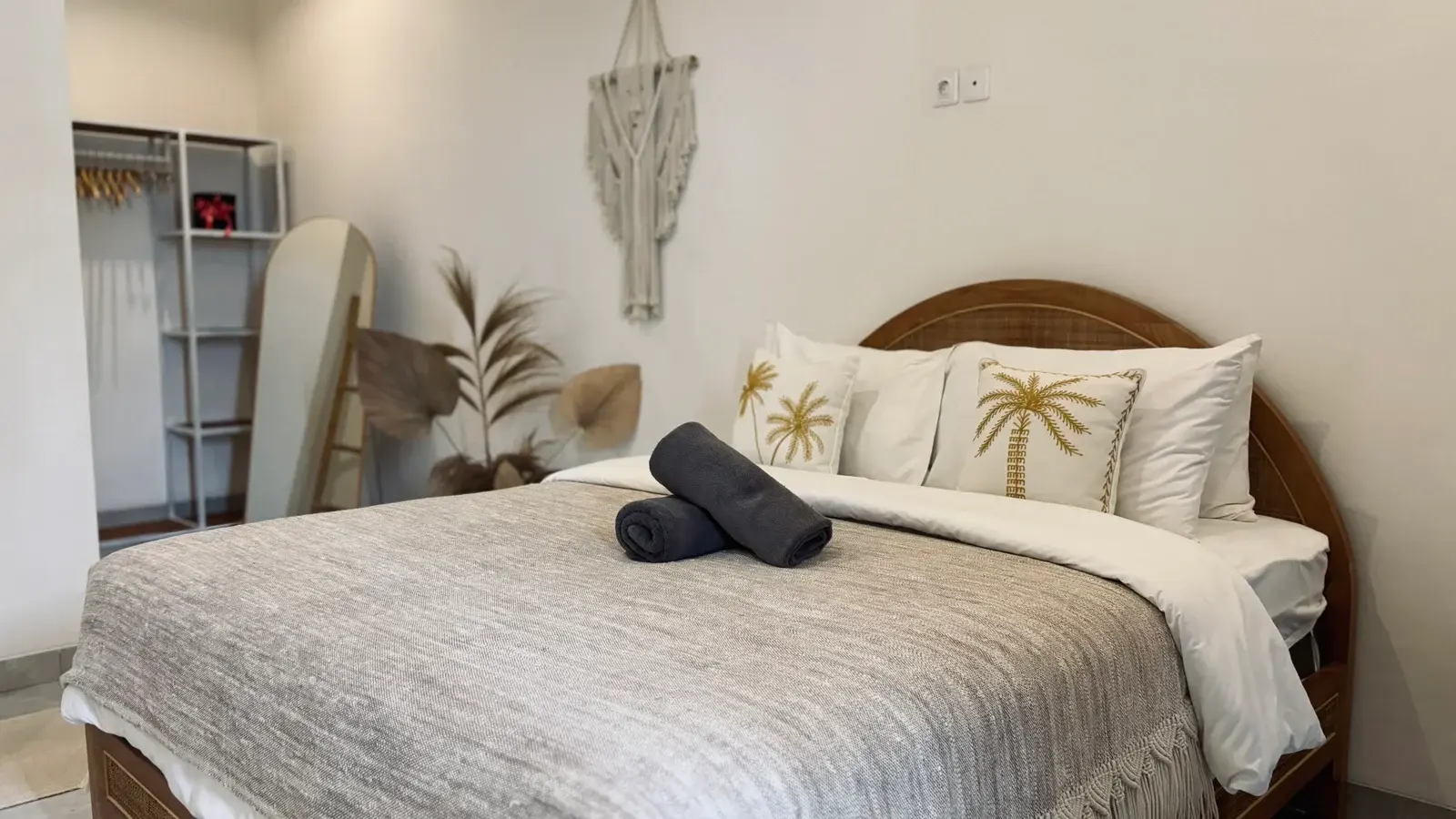 STUNNING 3 – BEDROOM PET-FRIENDLY VILLA WITH PRIVATE POOL INI ABASAN BERAWA — image 2