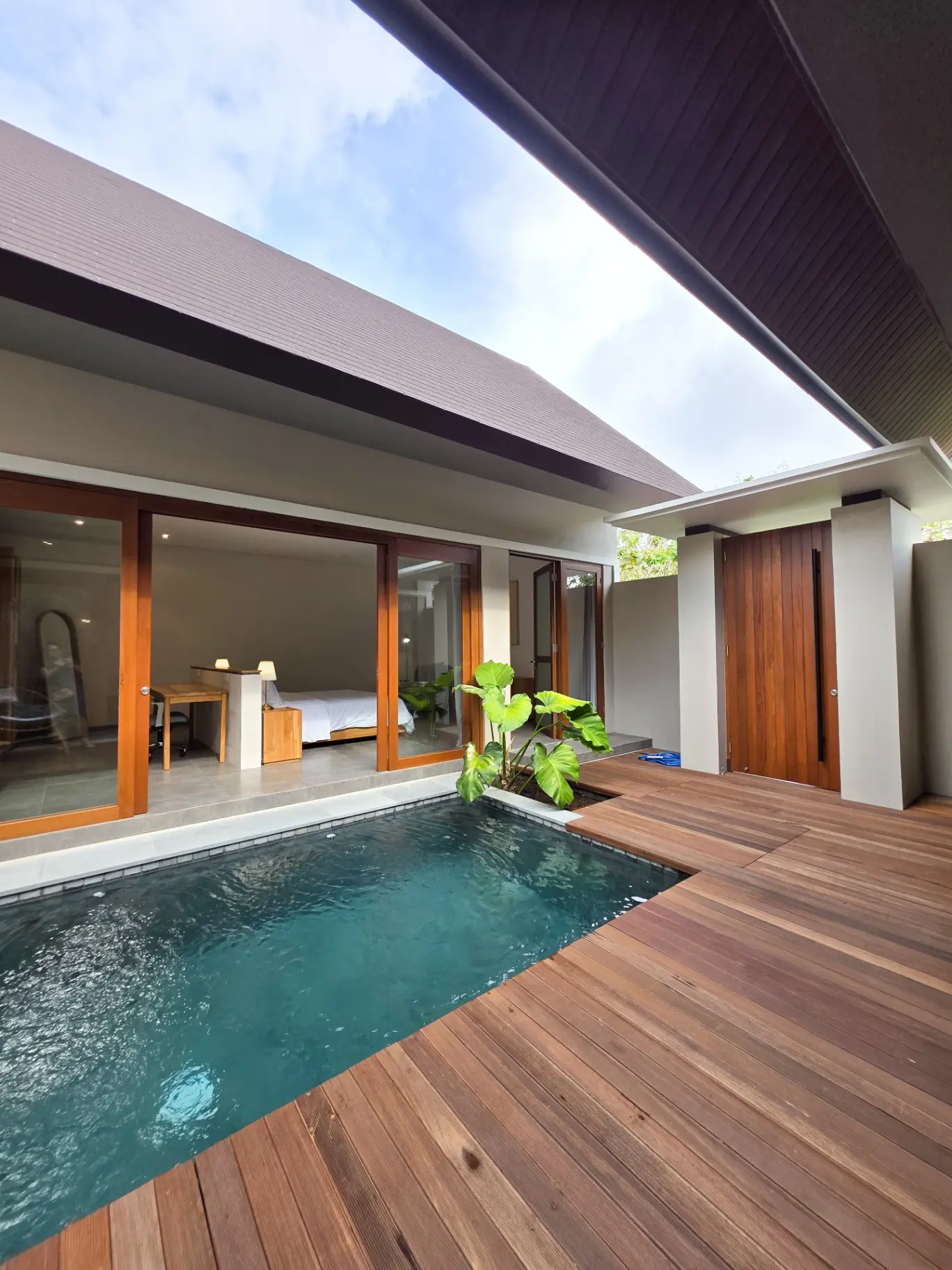 1 BR Brand New Villa in Nusa Dua — image 1
