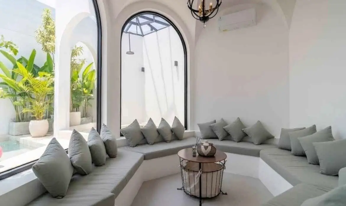 3 Bedrooms Villa Berawa Canggu — image 2