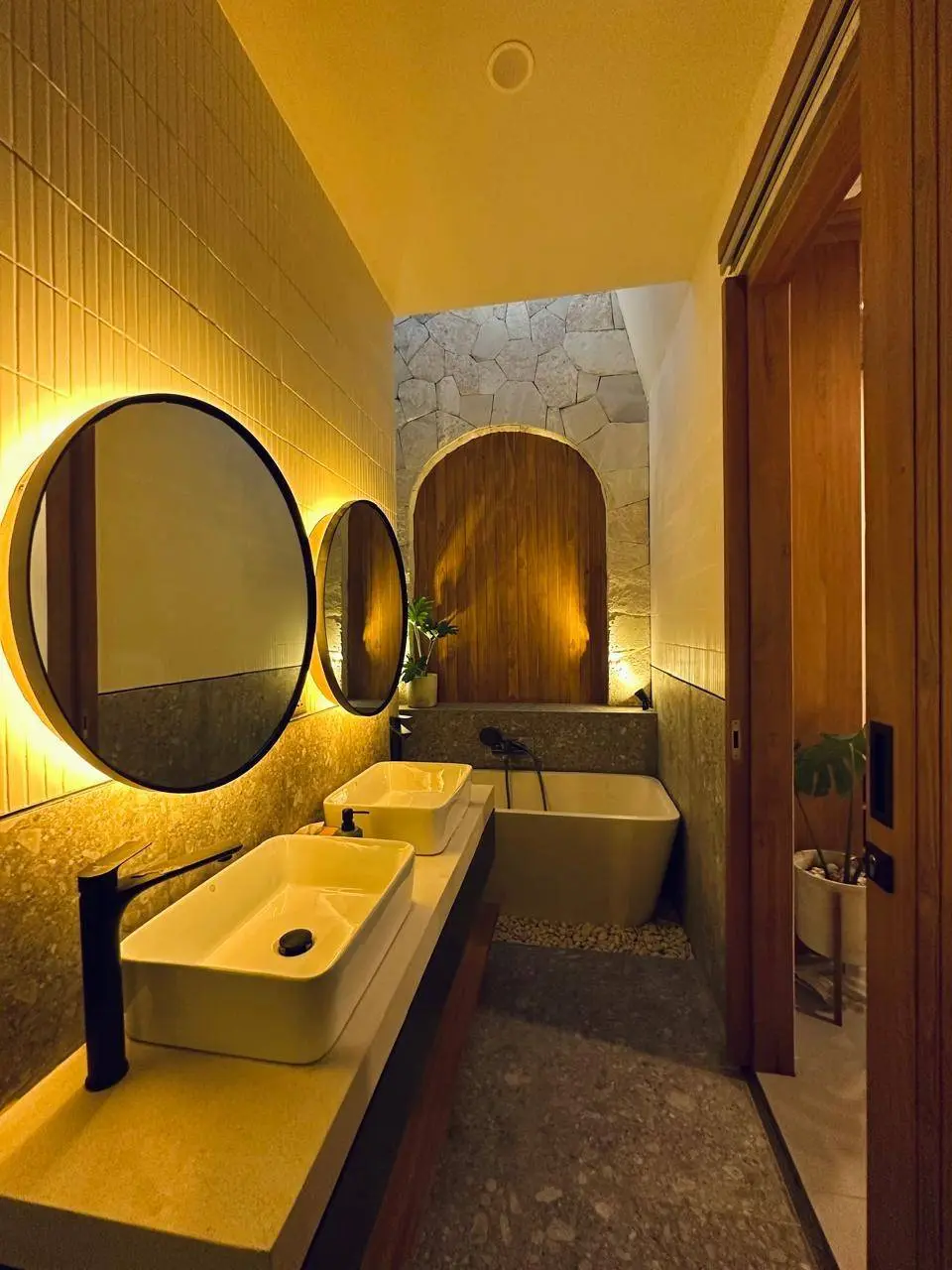 2BR BANA VILLA AT KEROBOKAN NEAR SEMINYAK — image 2