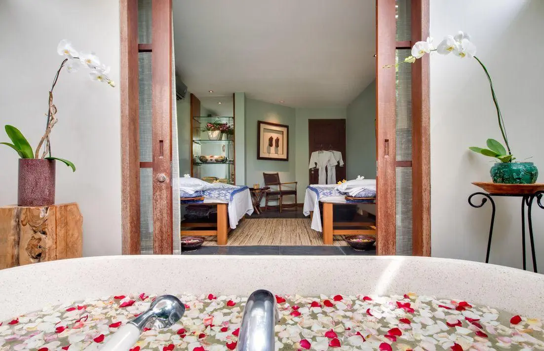 The Longhouse - 6 Bed Luxury in Jimbaran Bay — image 4