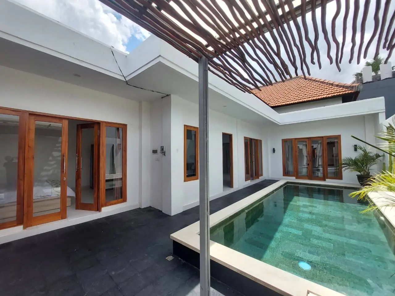 Villa For Rent 2 Bed In Jln Dewi Sri Legian Bali — image 4