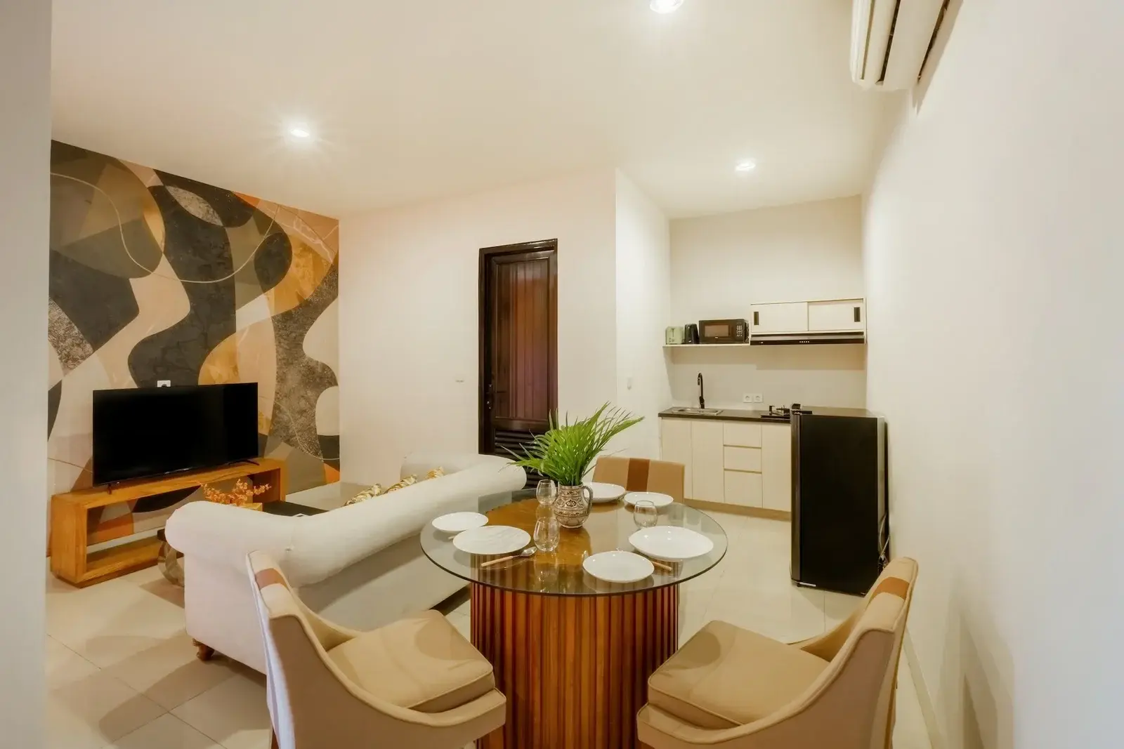 1 BEDROOM APARTMENT SEMINYAK- YO187E