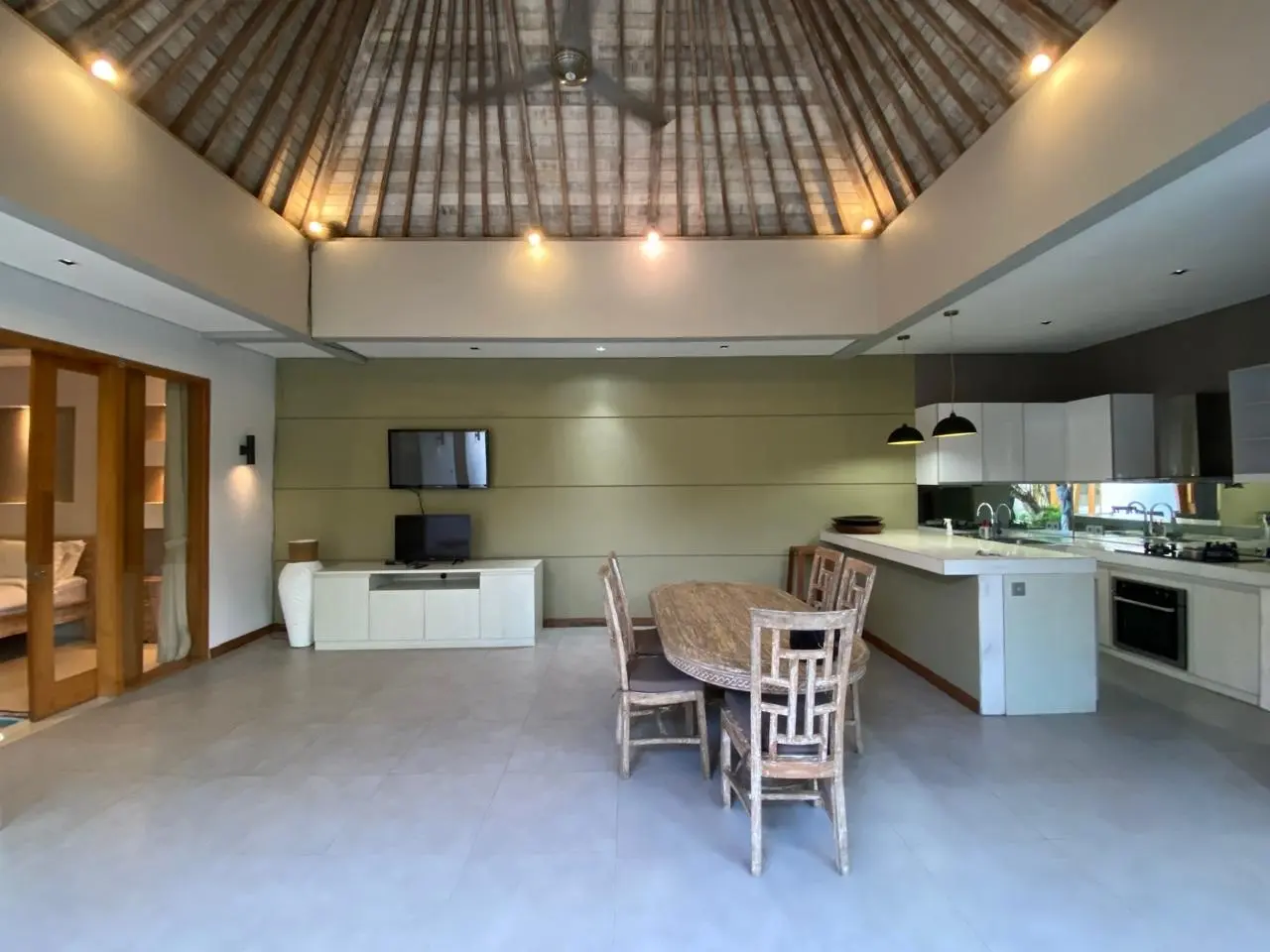 Villa For Rent 2 Bed In Umalas Kerobokan Bali — image 2