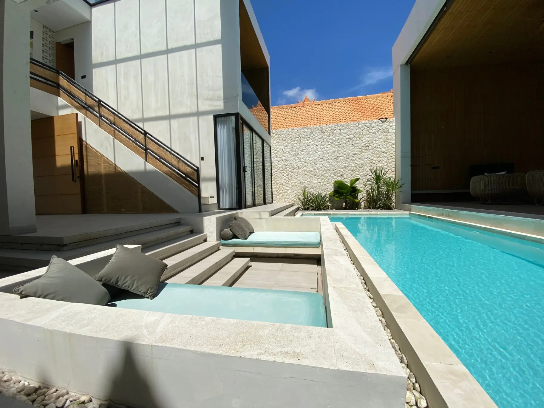 3BR Modern Villa in Cemagi — image 3