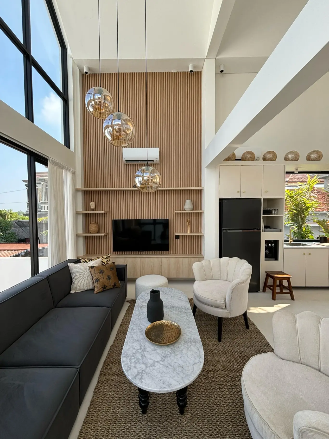 2-Bedroom Villa with Modern Architecture in Buduk — image 2