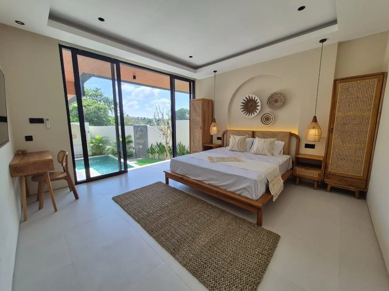 Seseh- munggu 2 bedroom — image 1