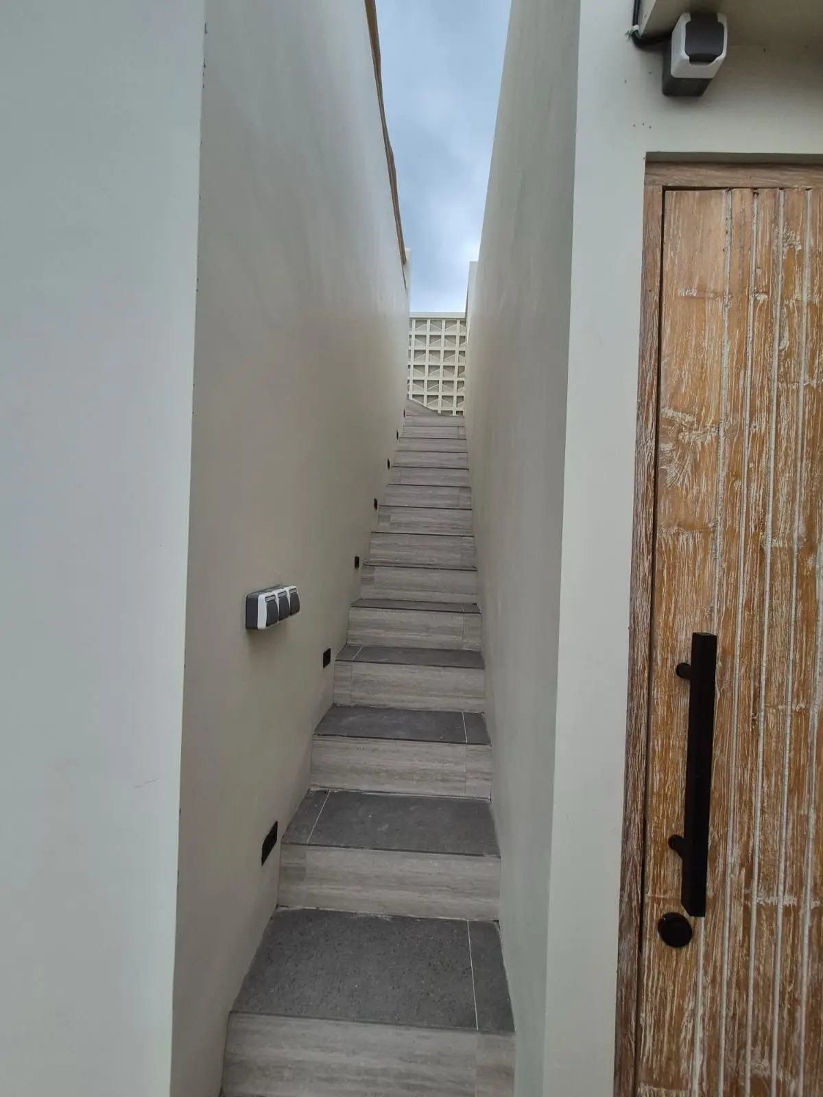 Seseh- munggu 2 bedroom — image 3