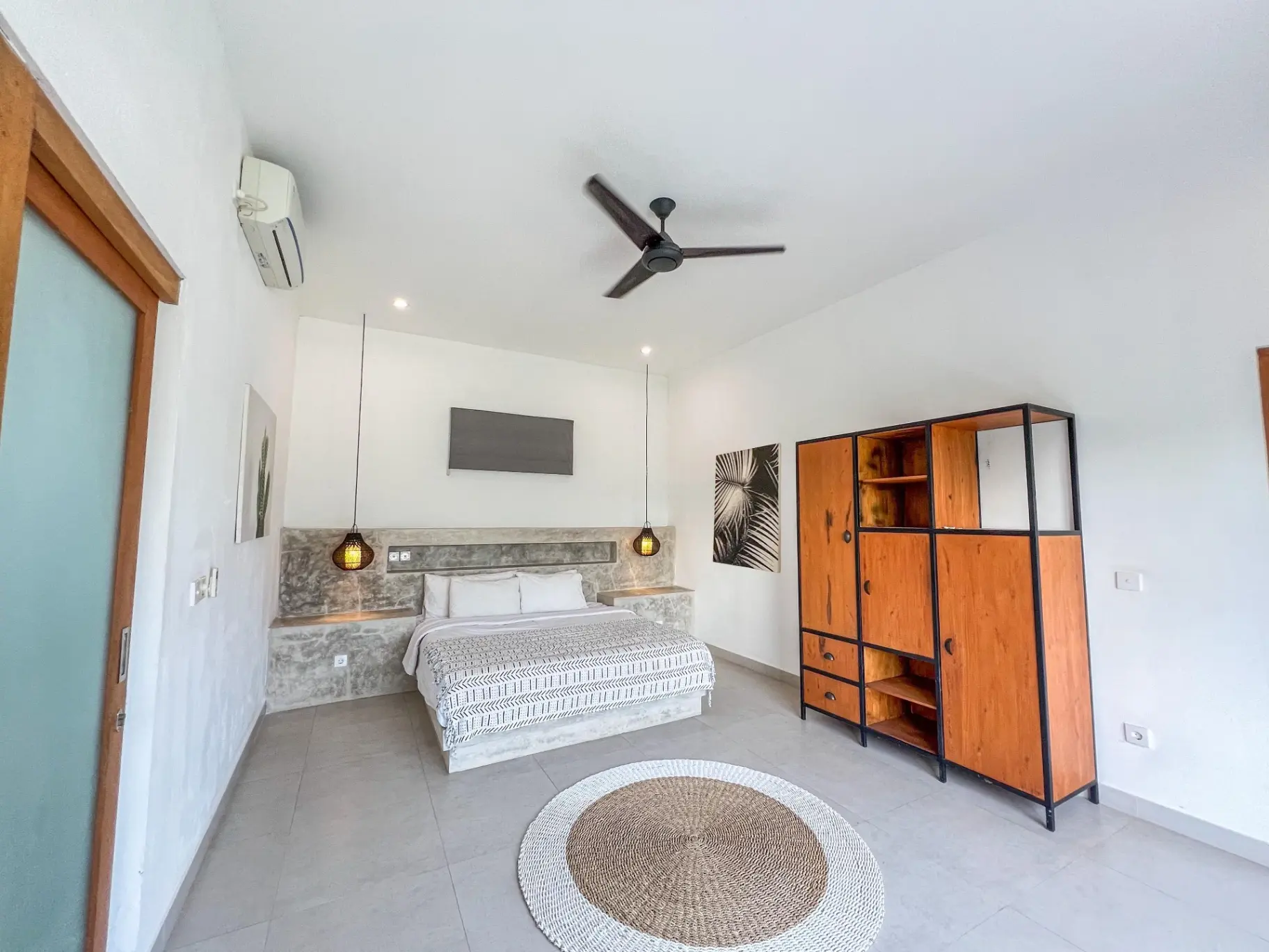 Zen Room in a Peaceful Female Villa