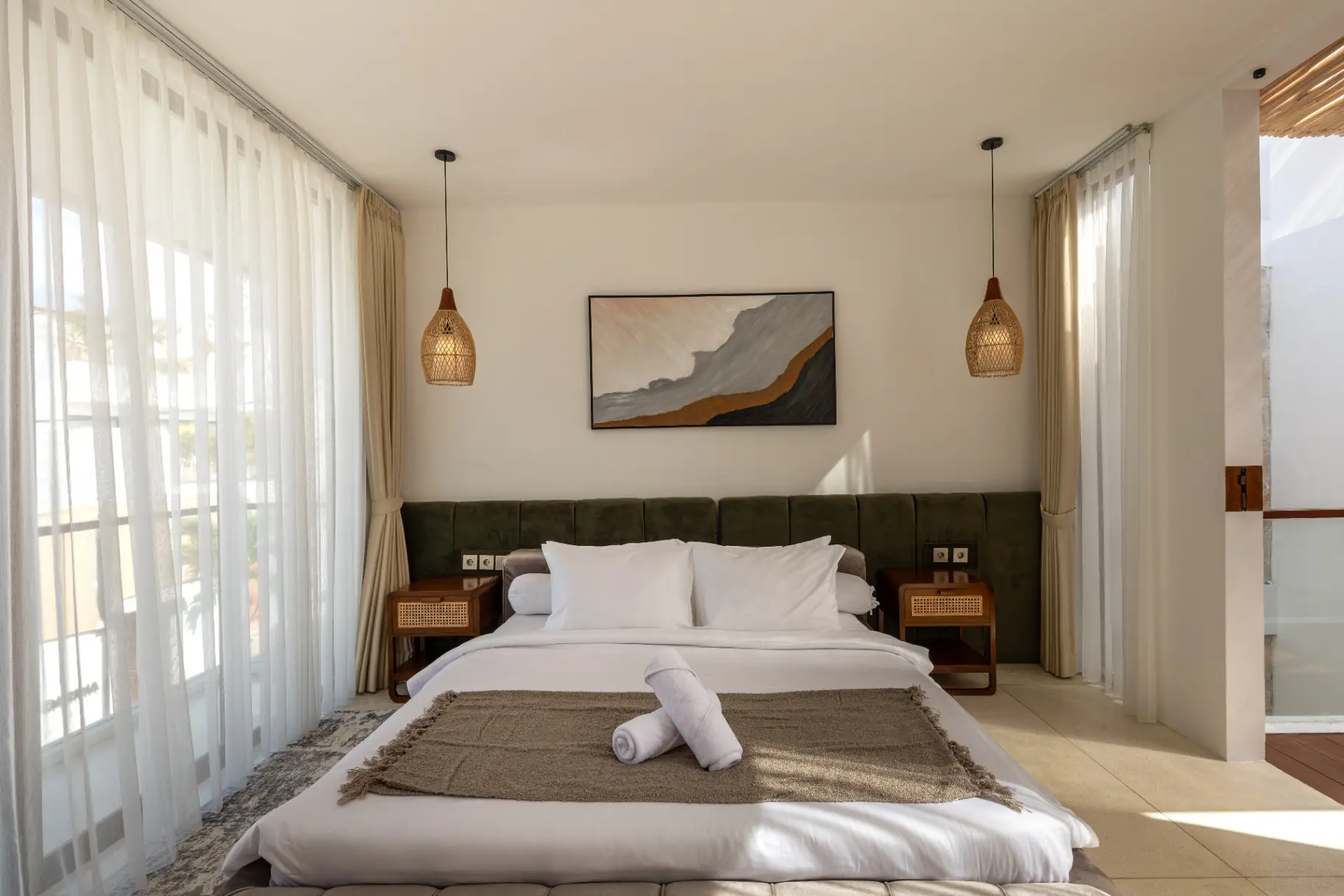 Carmel - 2BR Bingin Luxury | Pool Rooftop & Sunken Lounge — image 4