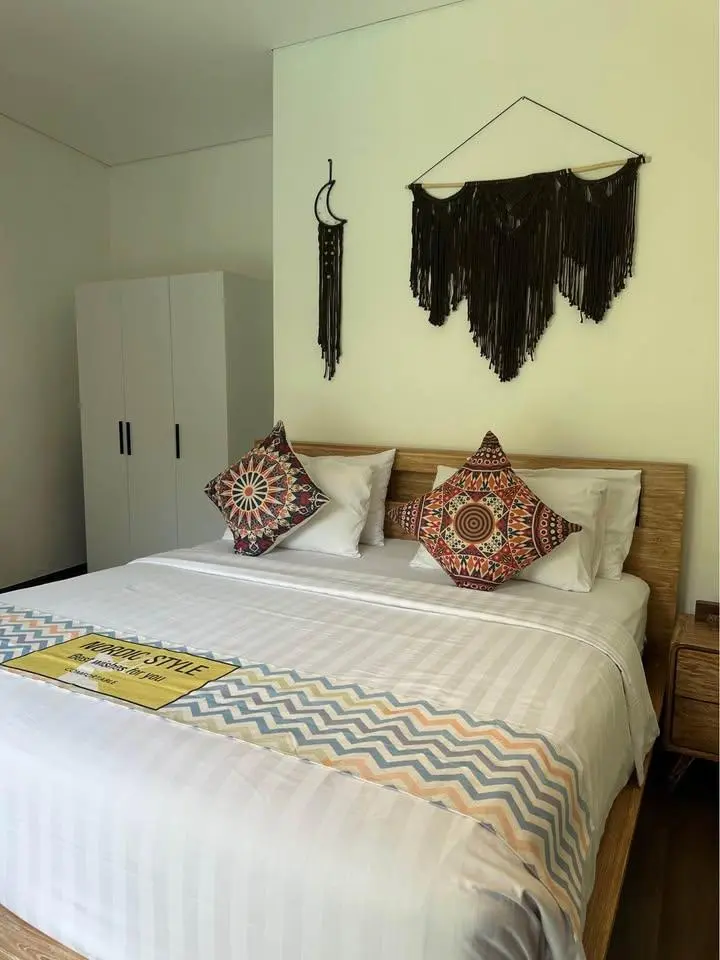 3 BEDROOM VILLA FULLY FURNISHED IN BERAWA — image 4