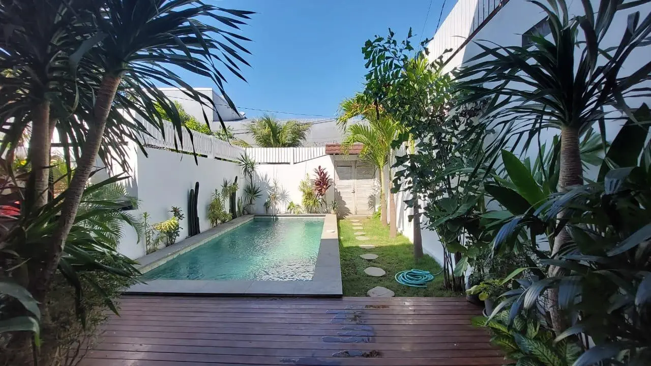 DO 470- For Rent Villa in Kerobokan Near Canggu — image 2