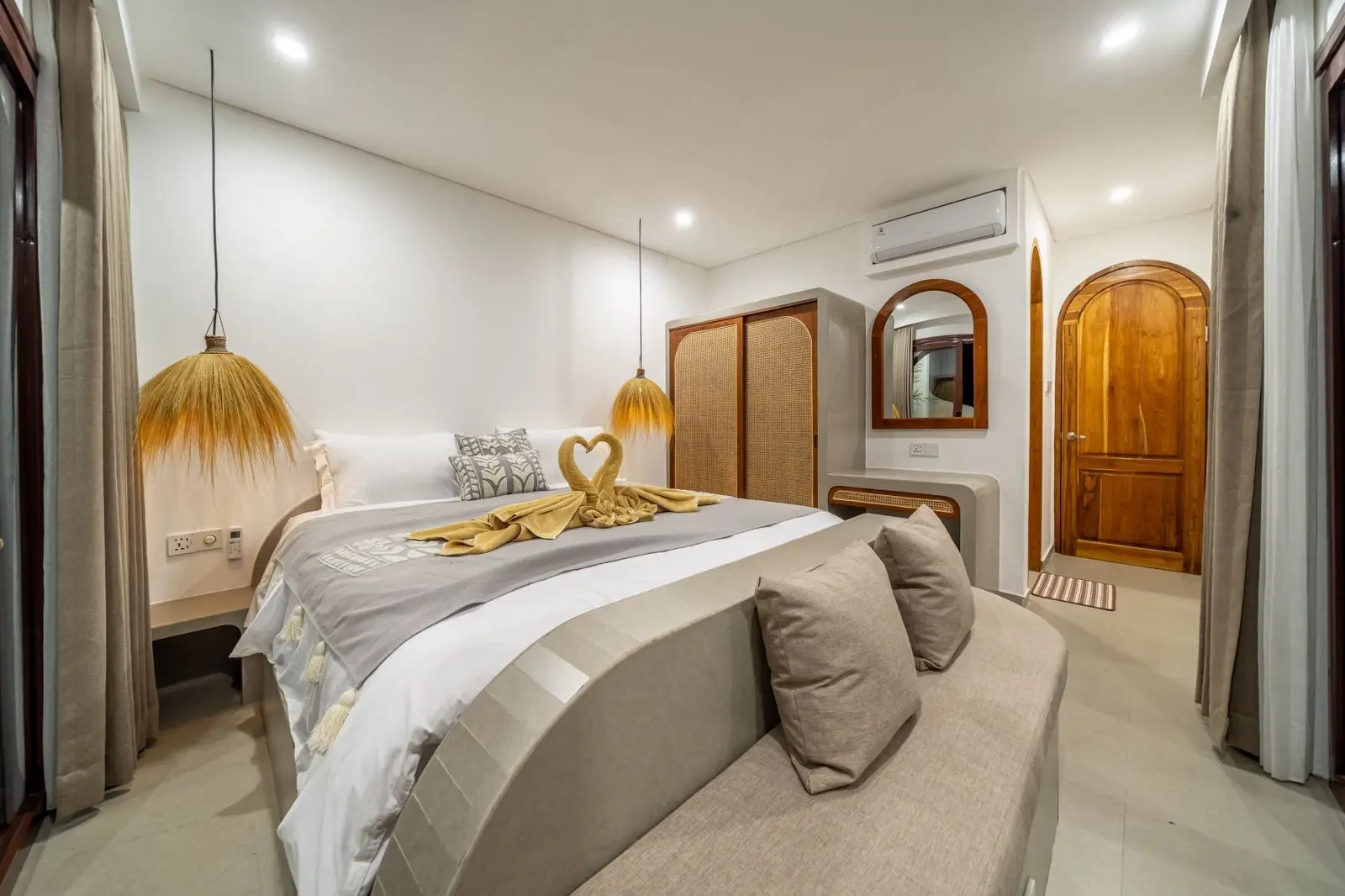Luxurious and modern 3-bedroom Brand New Villa in Canggu