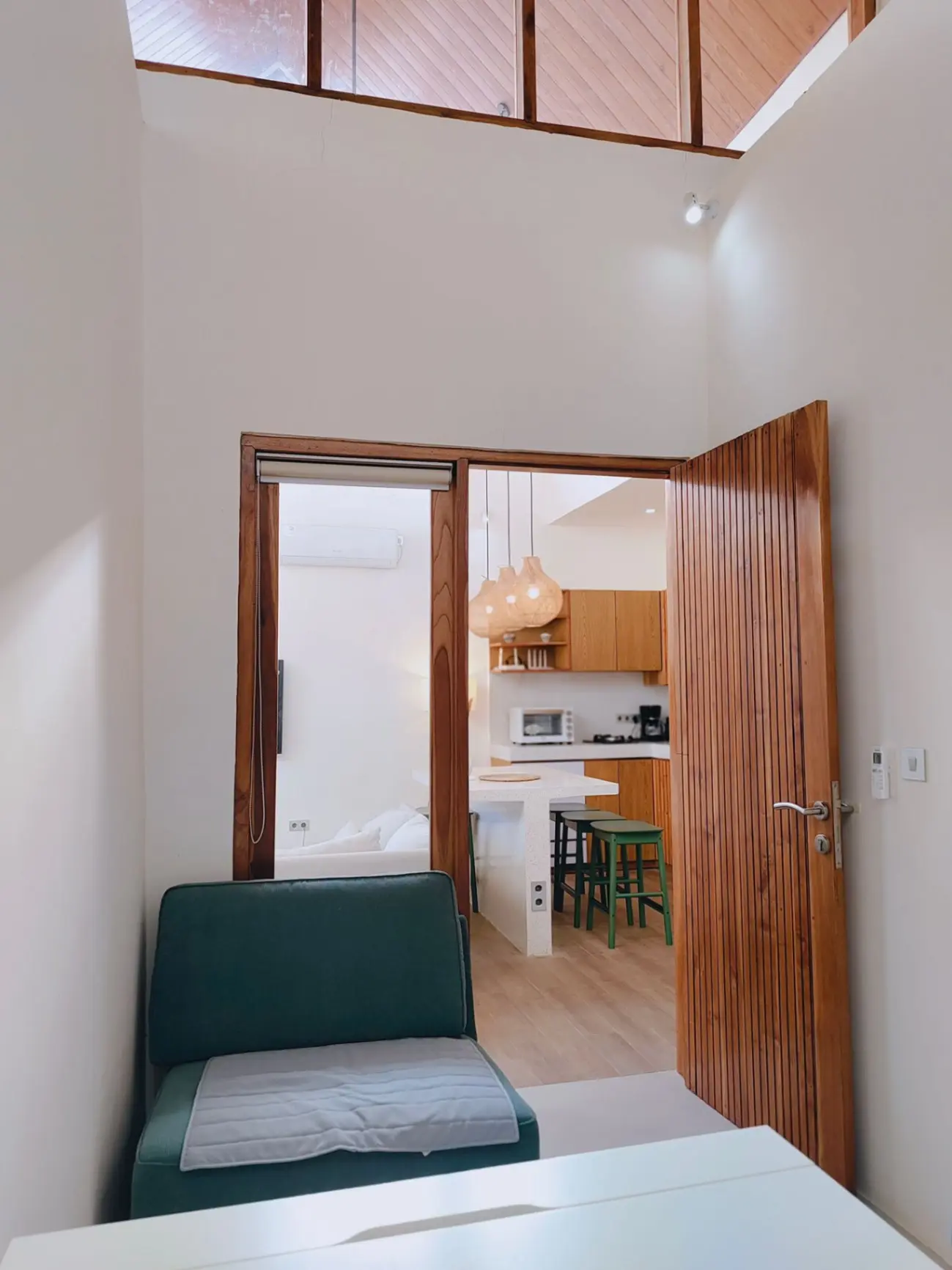 Kerobokan 2-bedroom — image 3