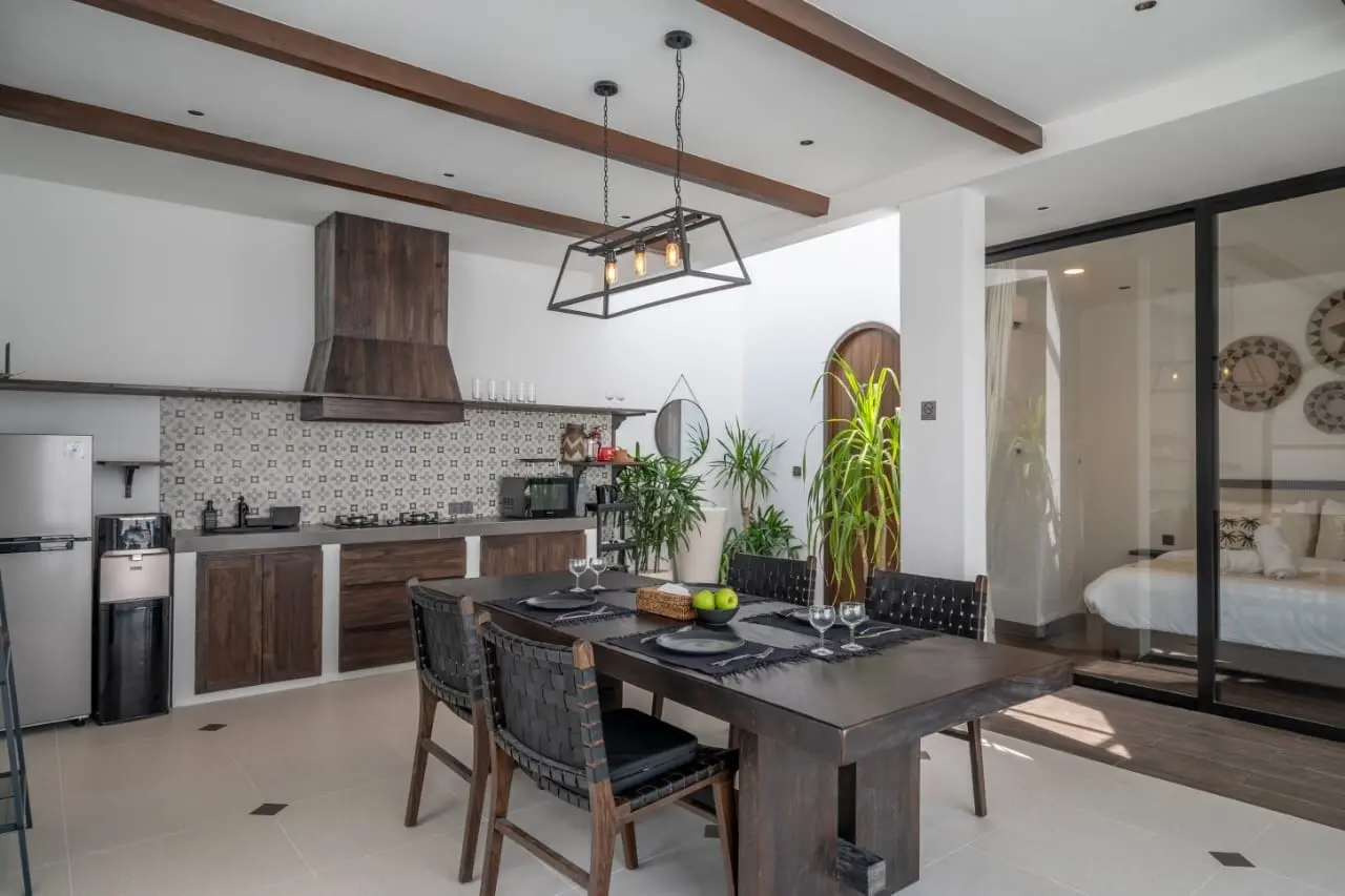 Villa For Rent 3 Bed In Berawa Tibubeneng Bali — image 1