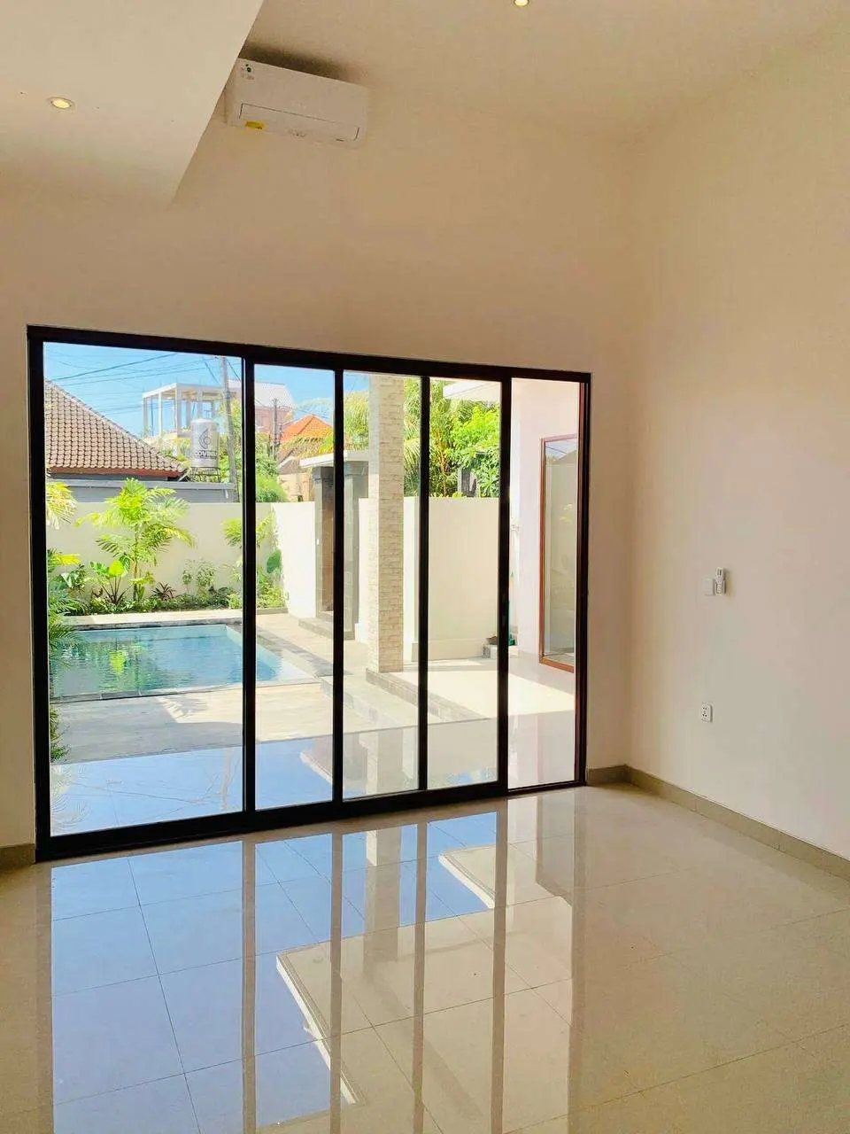 2 Bedroom Modern Villa in Canggu Padonan — image 2