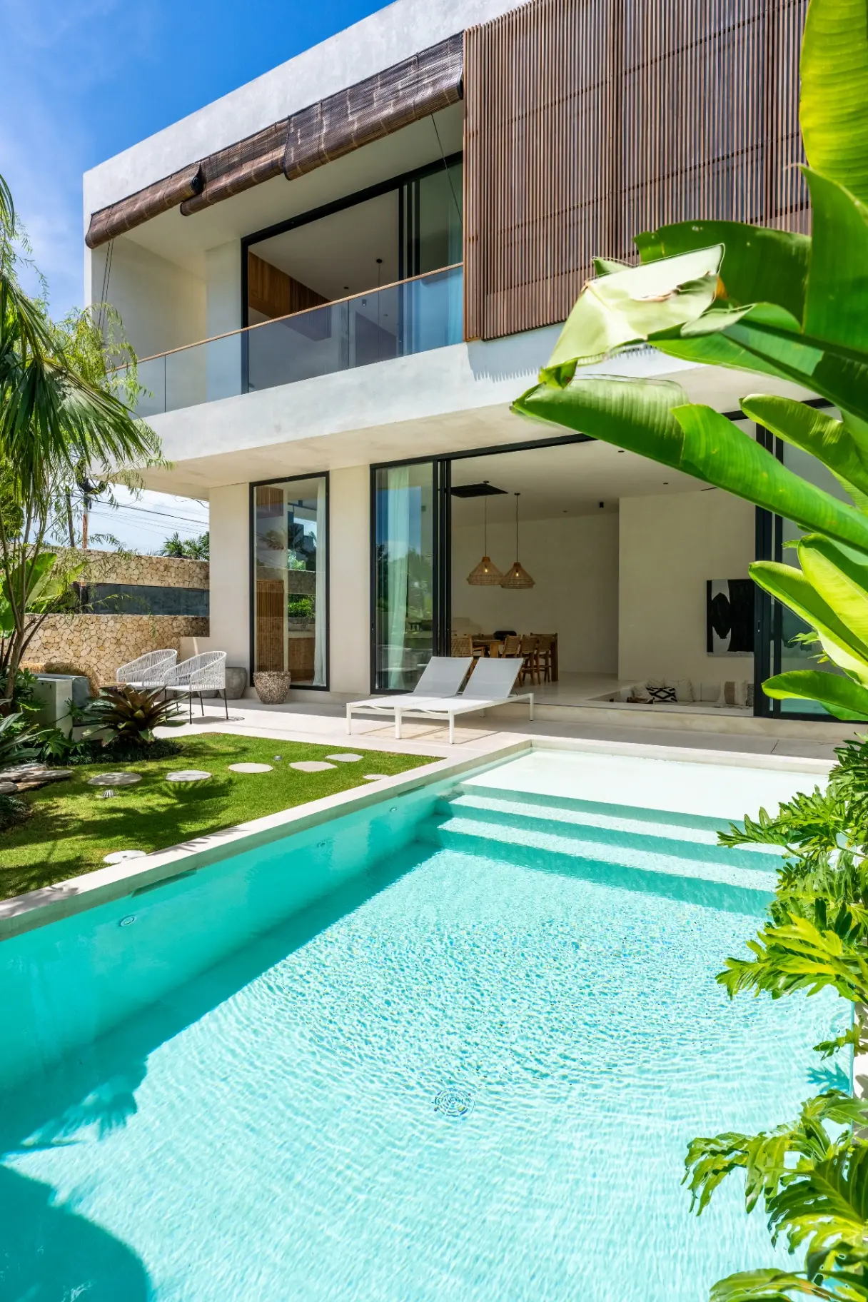 Casa Umalas - Canggu 2BR Villa Near Beach w/ Tropical Pool