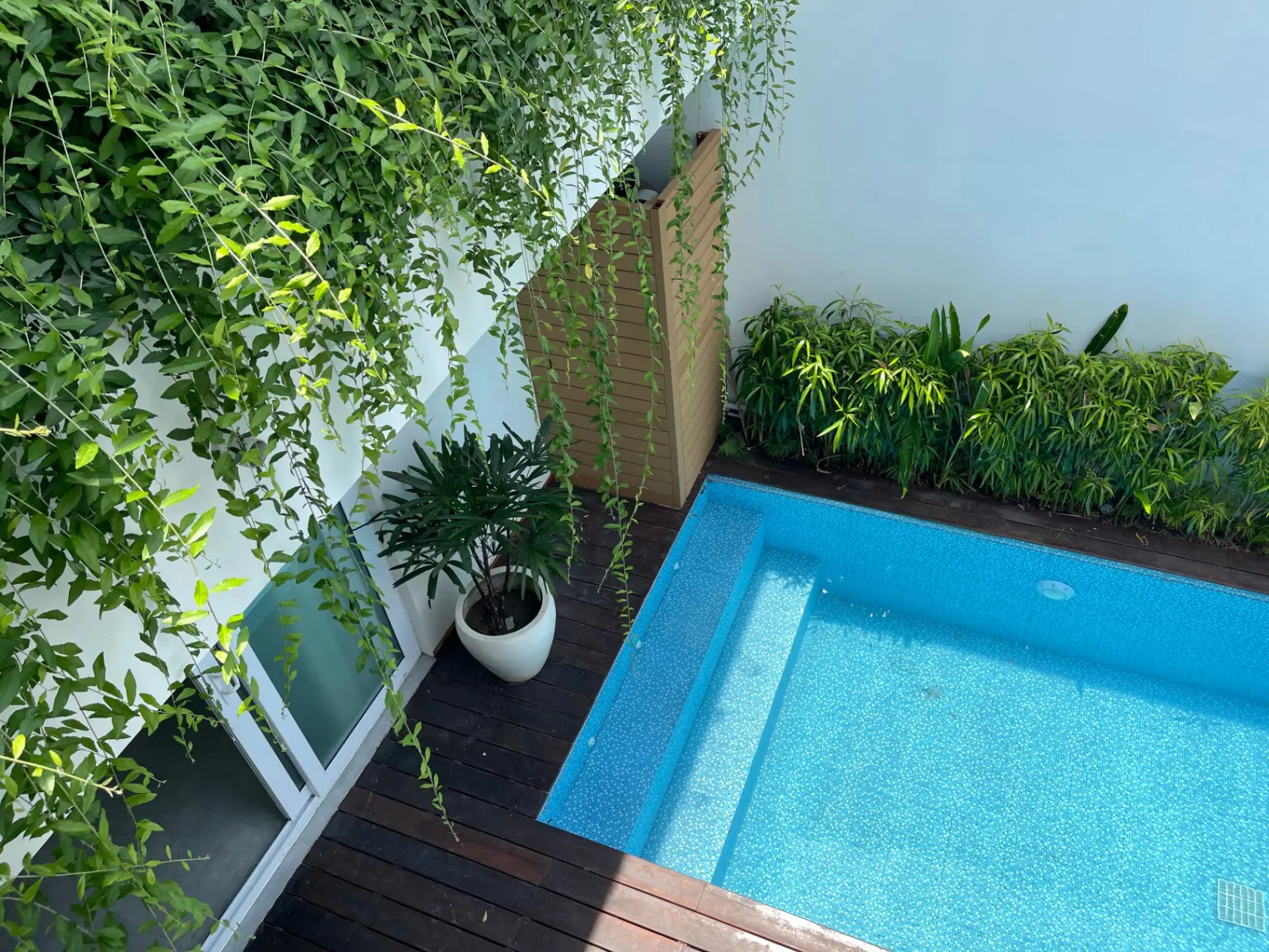 3 BEDROOM MODERN FAMILY HOUSE BERAWA (NEWLY RENOVATED & BRAND NEW FURNITURE) — image 2