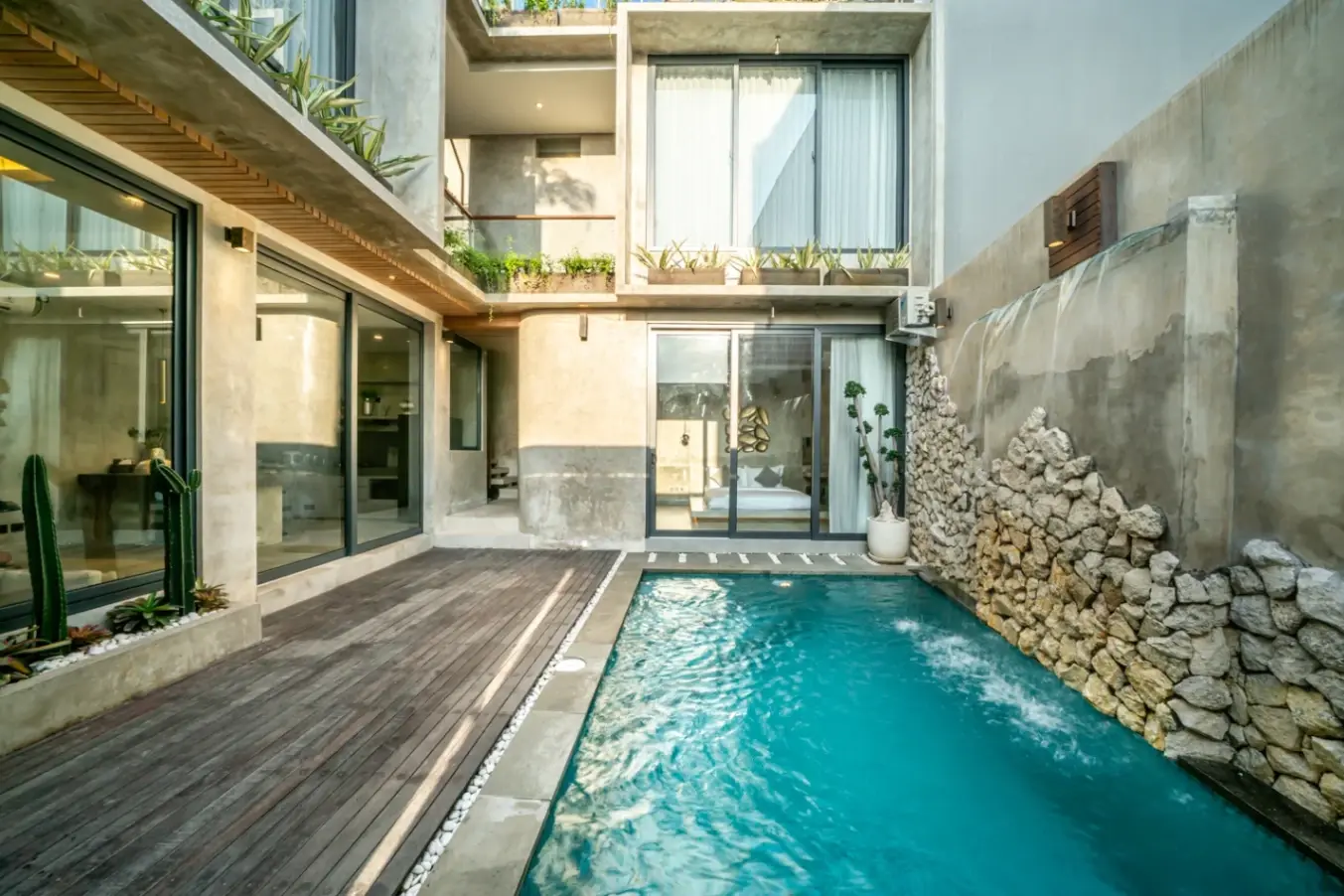 3 BEDROOM BEAUTIFUL VILLA IN CANGGU KAYU TULANG