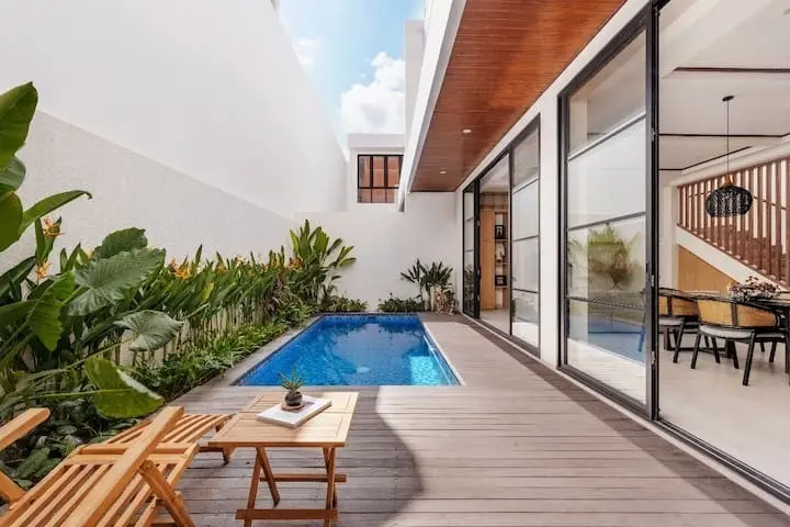 Villa For Rent 3 Bed In Berawa Tibubeneng Bali — image 2