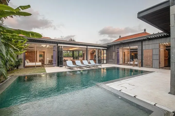Villa For Rent 4 Bed In PererenanBadung Bali — image 4
