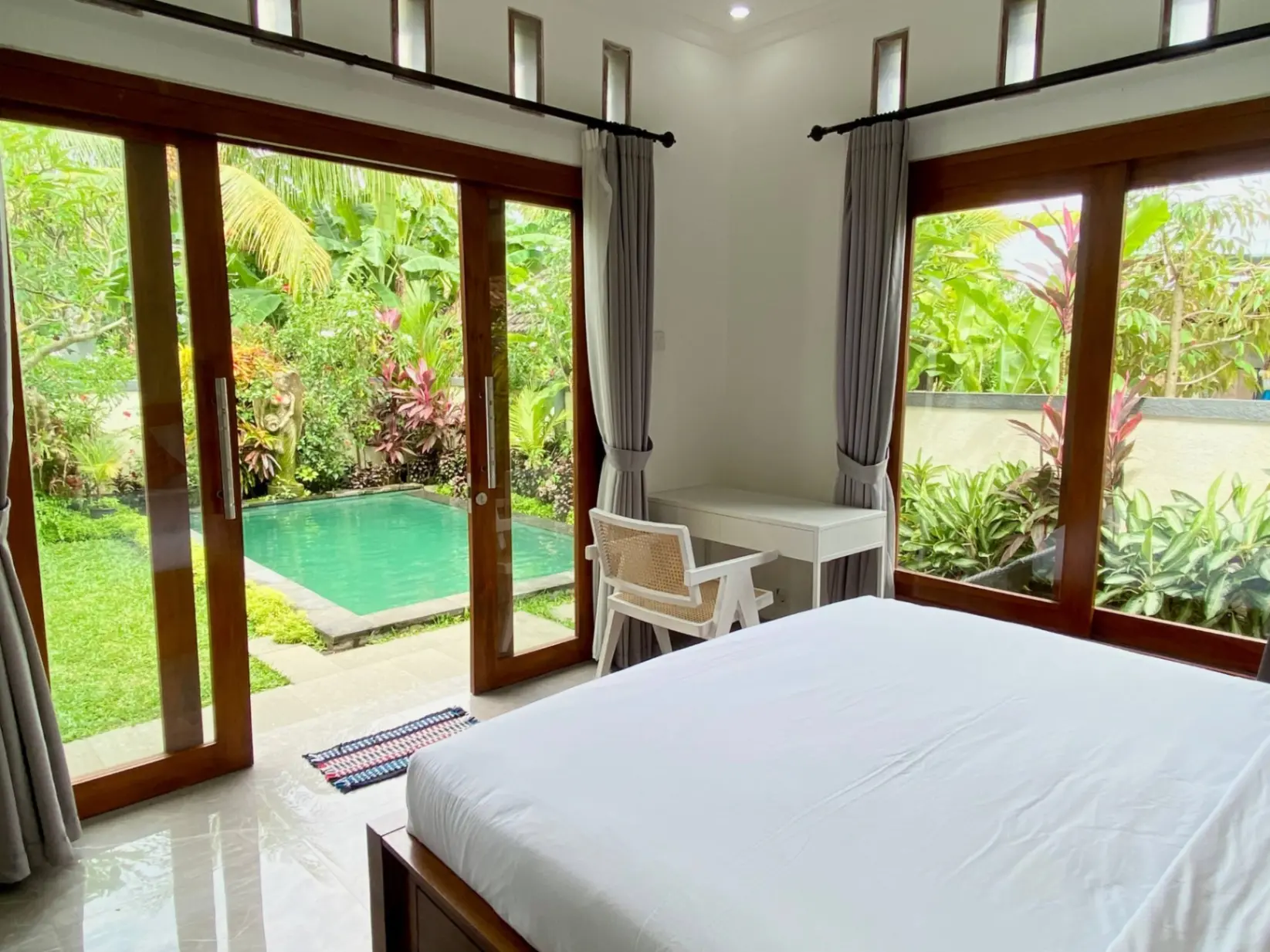 Private 2-Bedroom Villa with Living Room in Sayan Ubud — image 3
