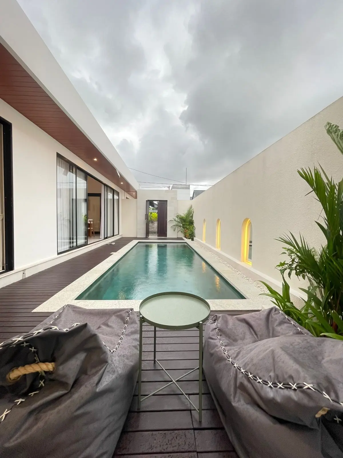 Villa For Rent 3 Bed In Kerobokan KelodBali — image 4