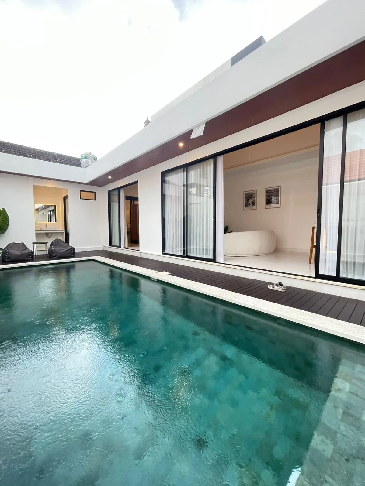 Villa For Rent 3 Bed In Kerobokan KelodBali