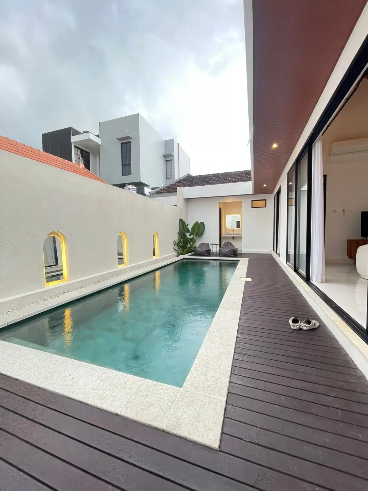 Villa For Rent 3 Bed In Kerobokan KelodBali — image 3