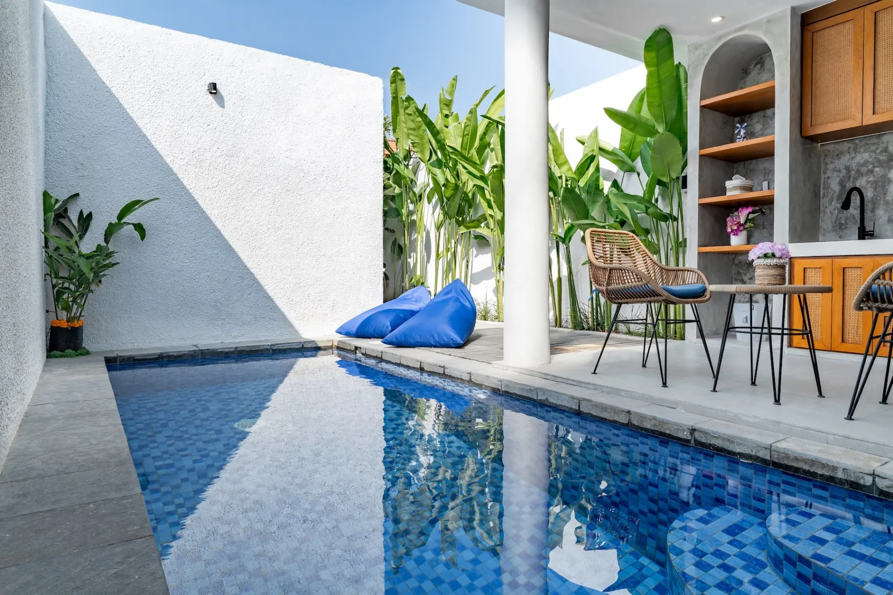 NEW - Romantic One Bedroom Villa in Sanur — image 4