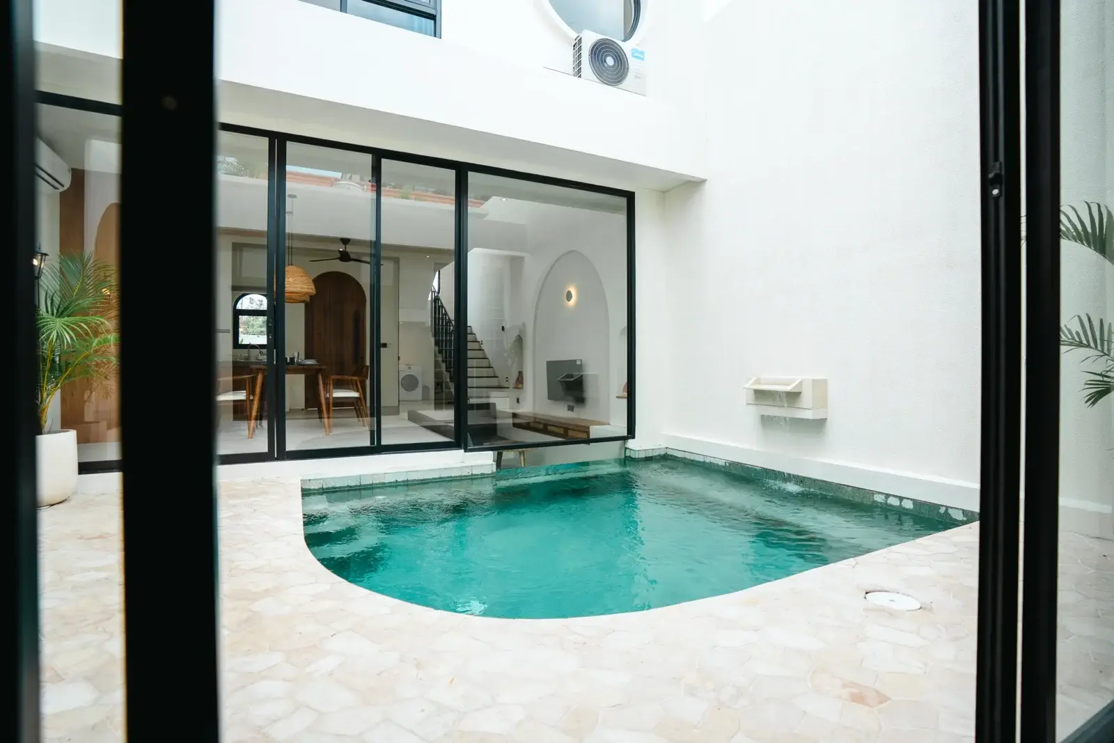 GREECE-STYLE 2 BEDROOM VILLA IN PERERENAN