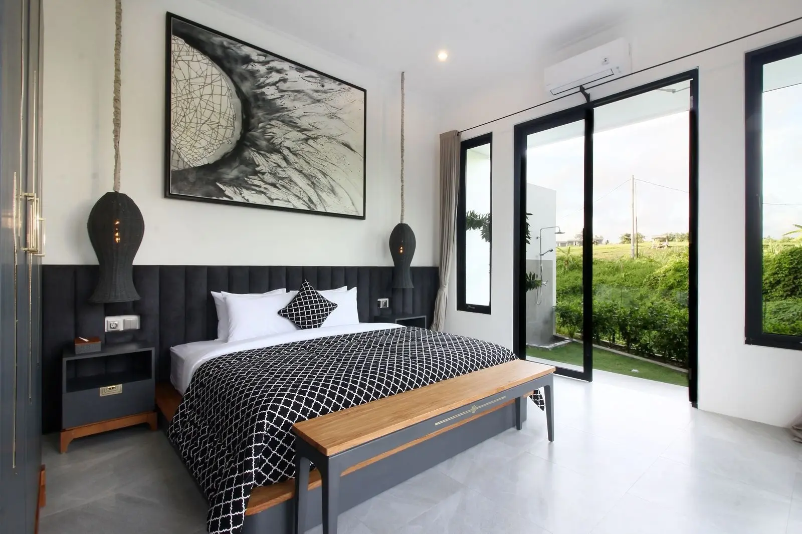 Villa For Rent 3 Bed In Berawa Tibubeneng Bali — image 3
