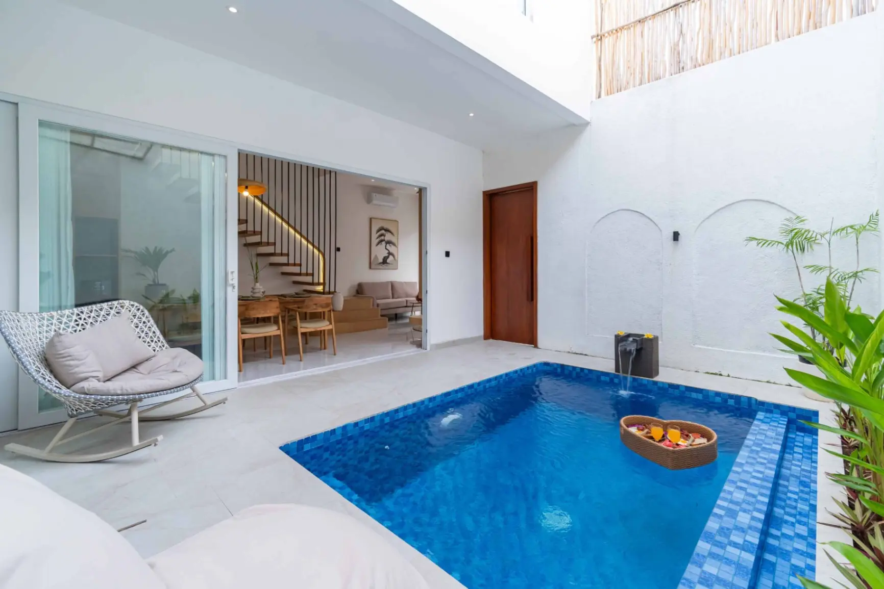 LEASE HOLD Jimbaran - BRAND NEW 3 Bedrooms Modern Villa — image 2