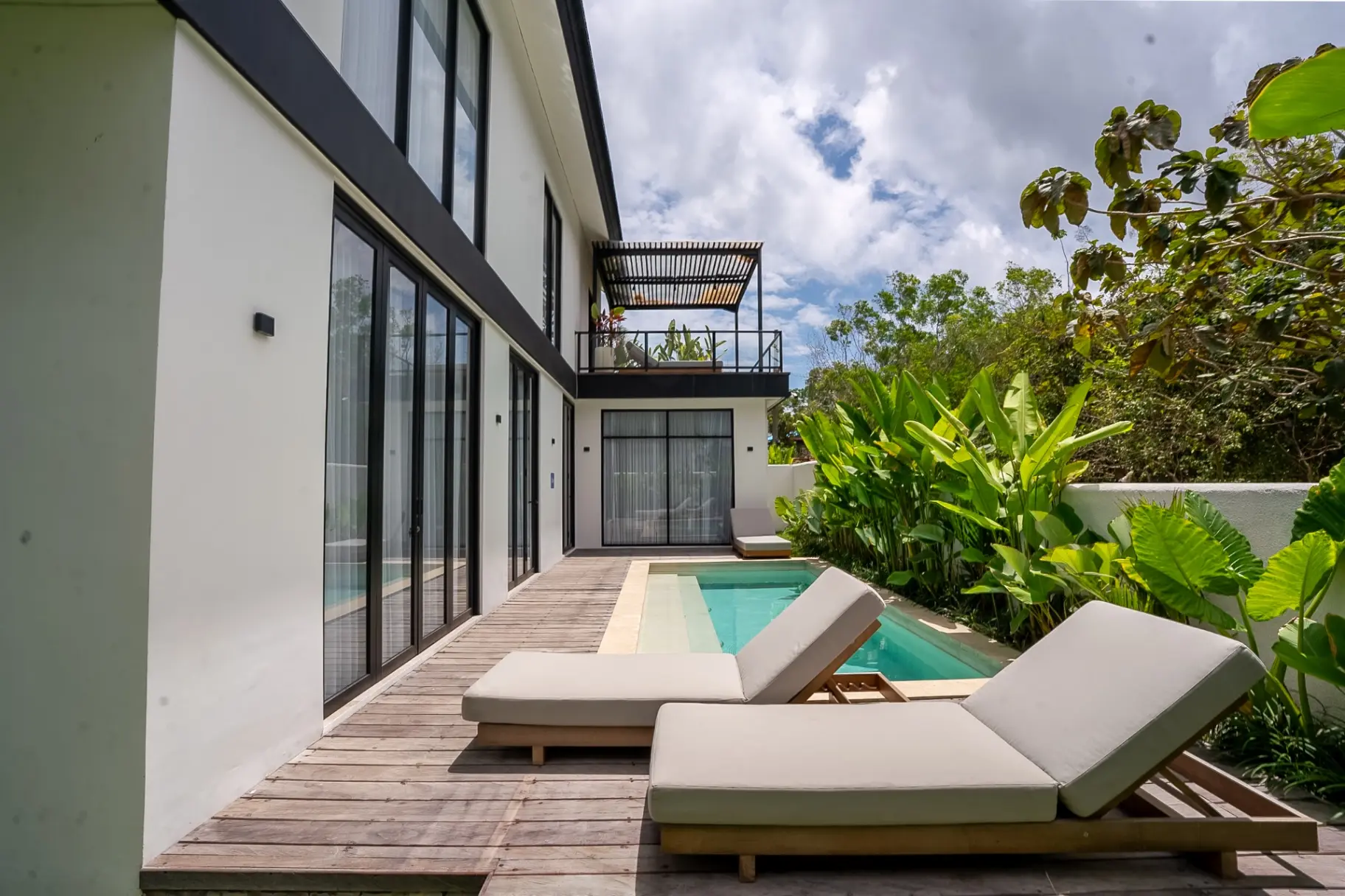 The Barn Uluwatu – new 2bdr villa in Bingin with a private pool view & terrace