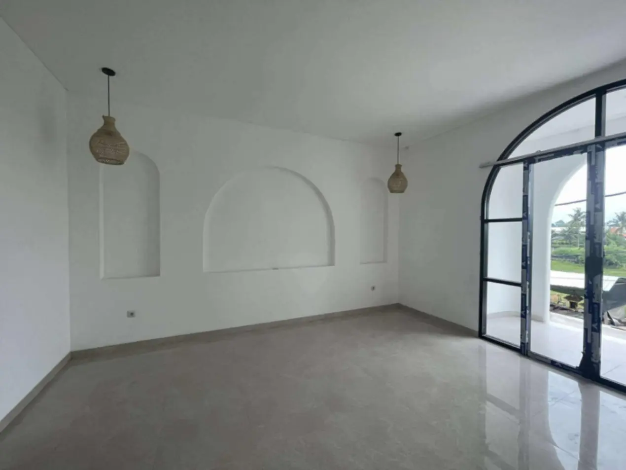 Brand New Villa in Kedungu for Yearly or Six Month Rental — image 2