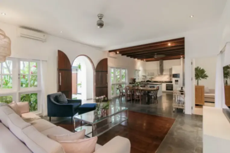 3 BEDROOM VILLA IN UMALAS IDR 9 BILLION — image 2