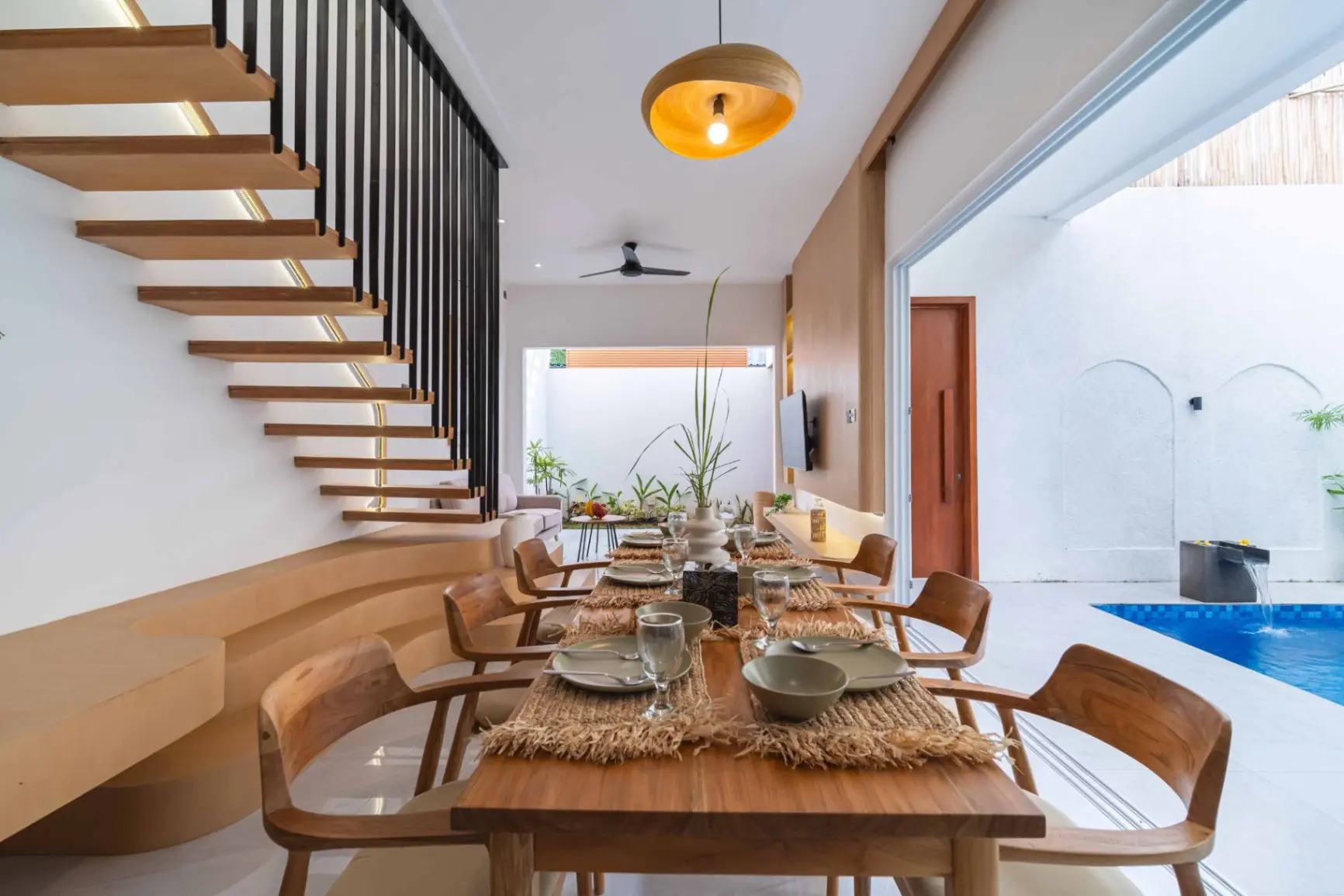 Brand New Modern 3 Bedrooms Modern Villa in Jimbaran — image 3