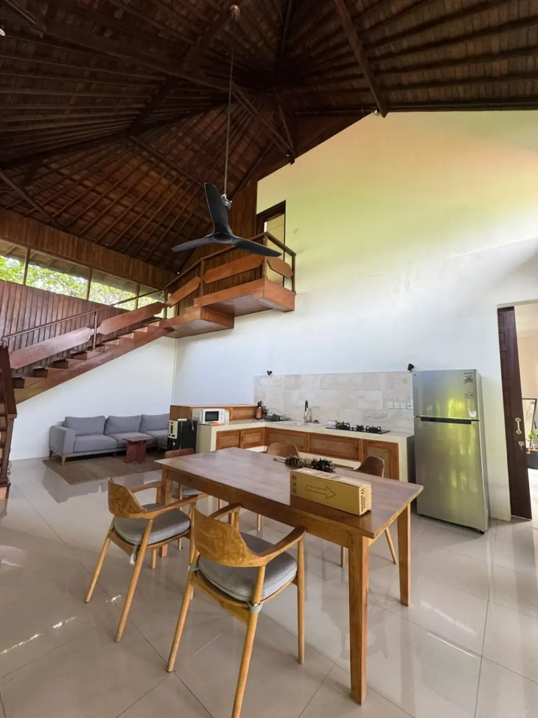 2 Bedroom Villa Furnished for Yearly Rent in Canggu Batu Bolong — image 1