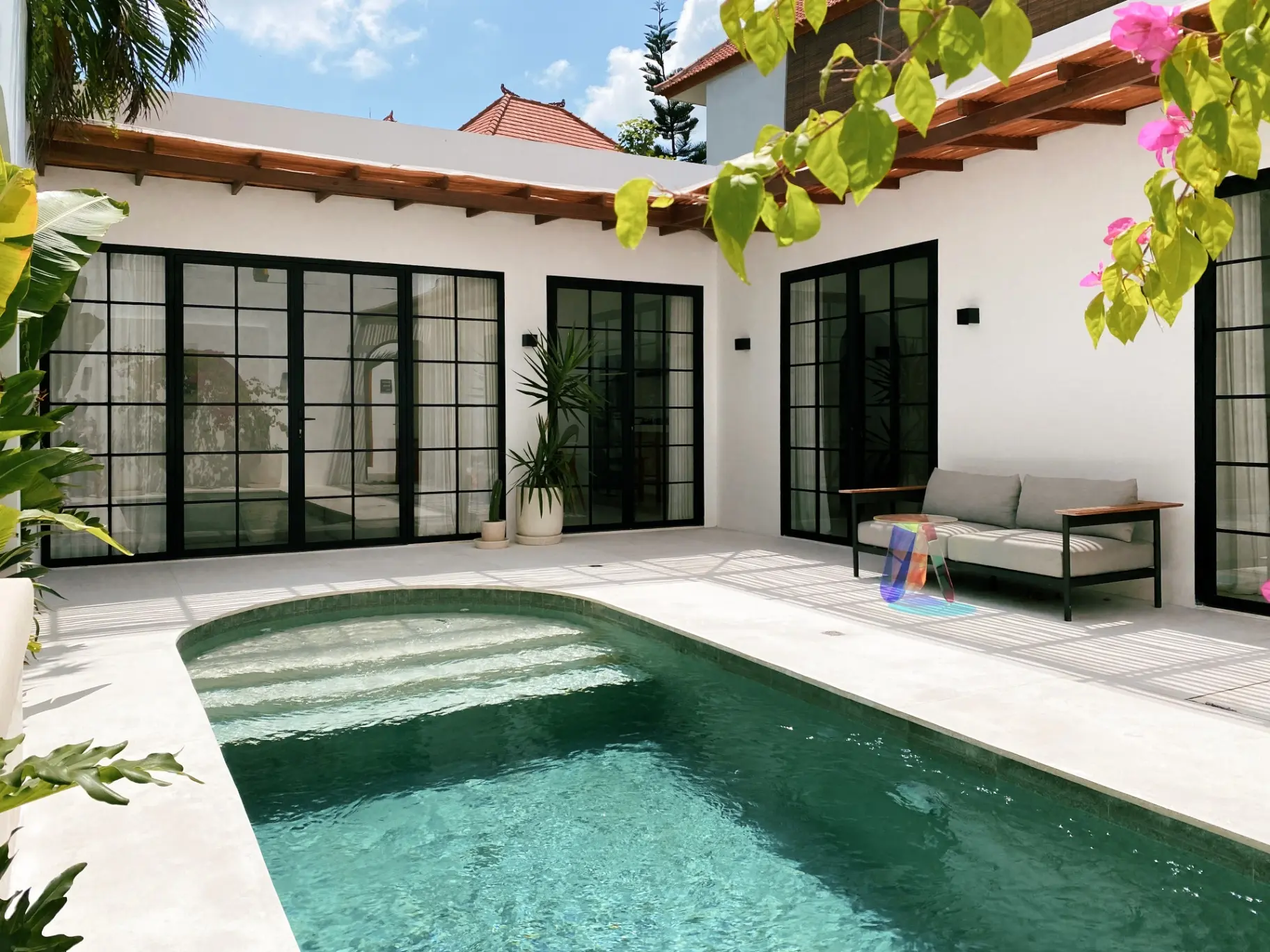 Villa White Eden – Modern 2-Bedroom Oasis in the Heart of Canggu