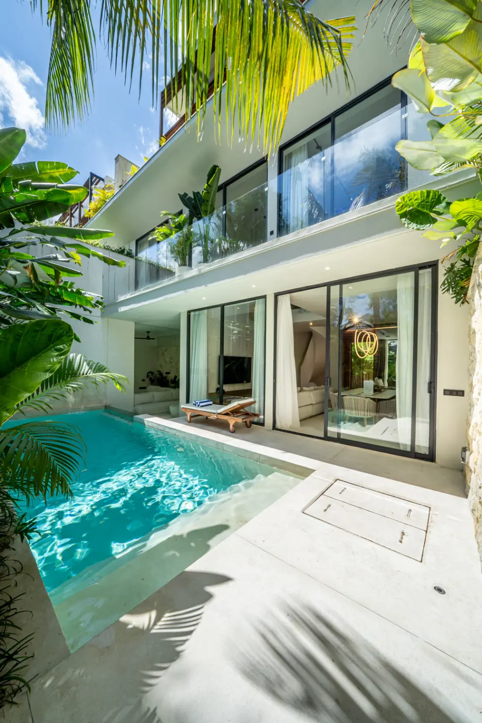 3 BEDROOM LUXURY VILLA IN CANGGU PADONAN - AF542