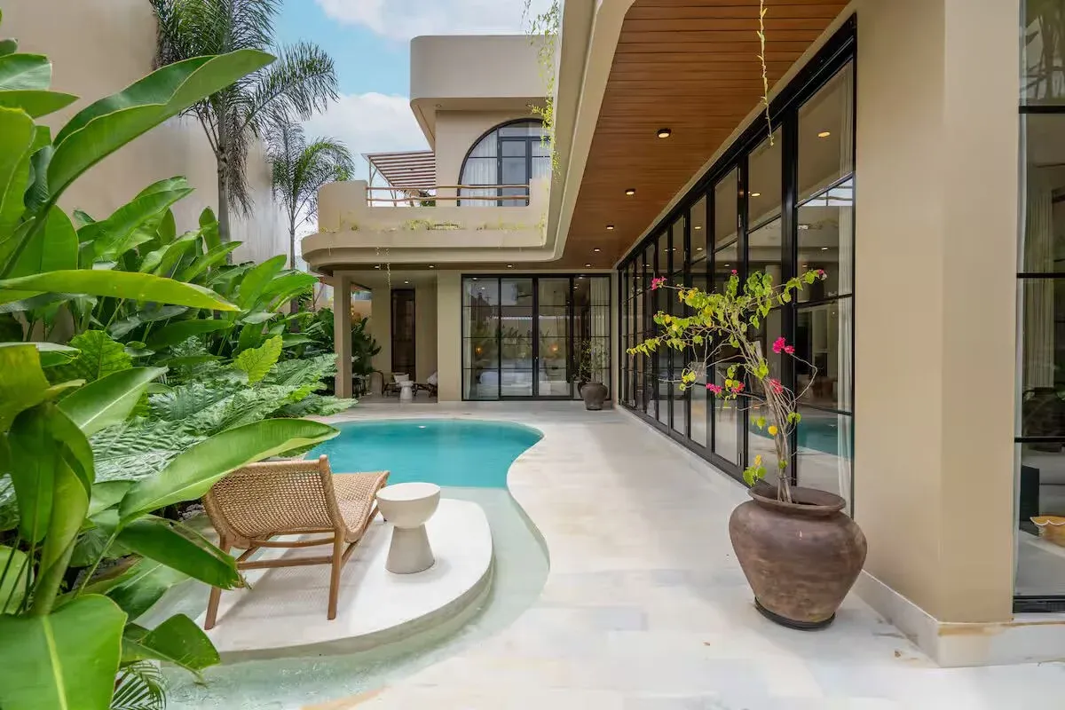 3 BEDROOM MODERN LUXURY VILLA IN PERERENAN