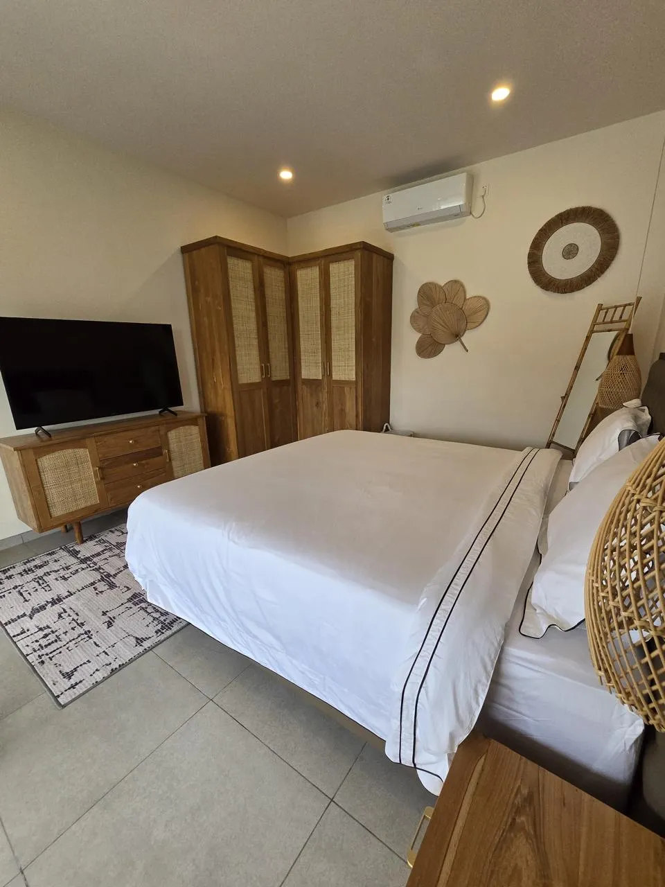 Villa Rosavia - 3 Bedroom Modern Villa in Great Location of Umalas!! — image 3