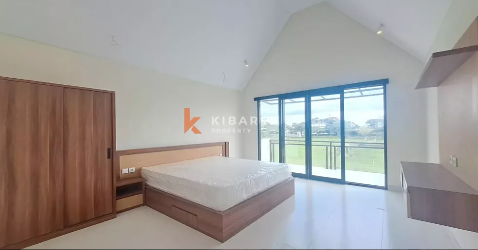 Minimalist Two-Bedrooms Open Living Villa in Central Umalas YRC5276 — image 2