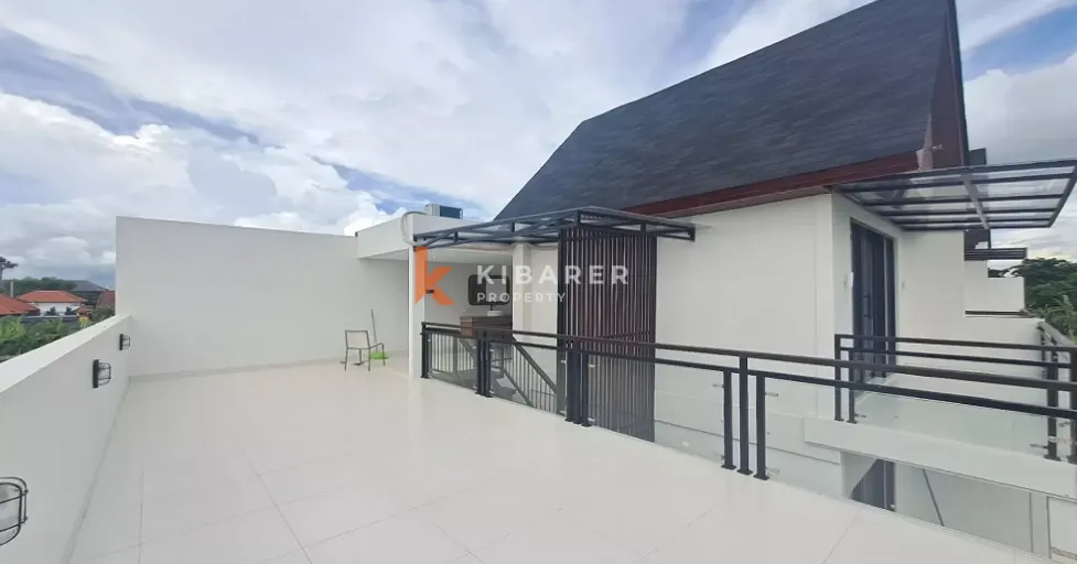 Minimalist Two-Bedrooms Open Living Villa in Central Umalas YRC5276 — image 1