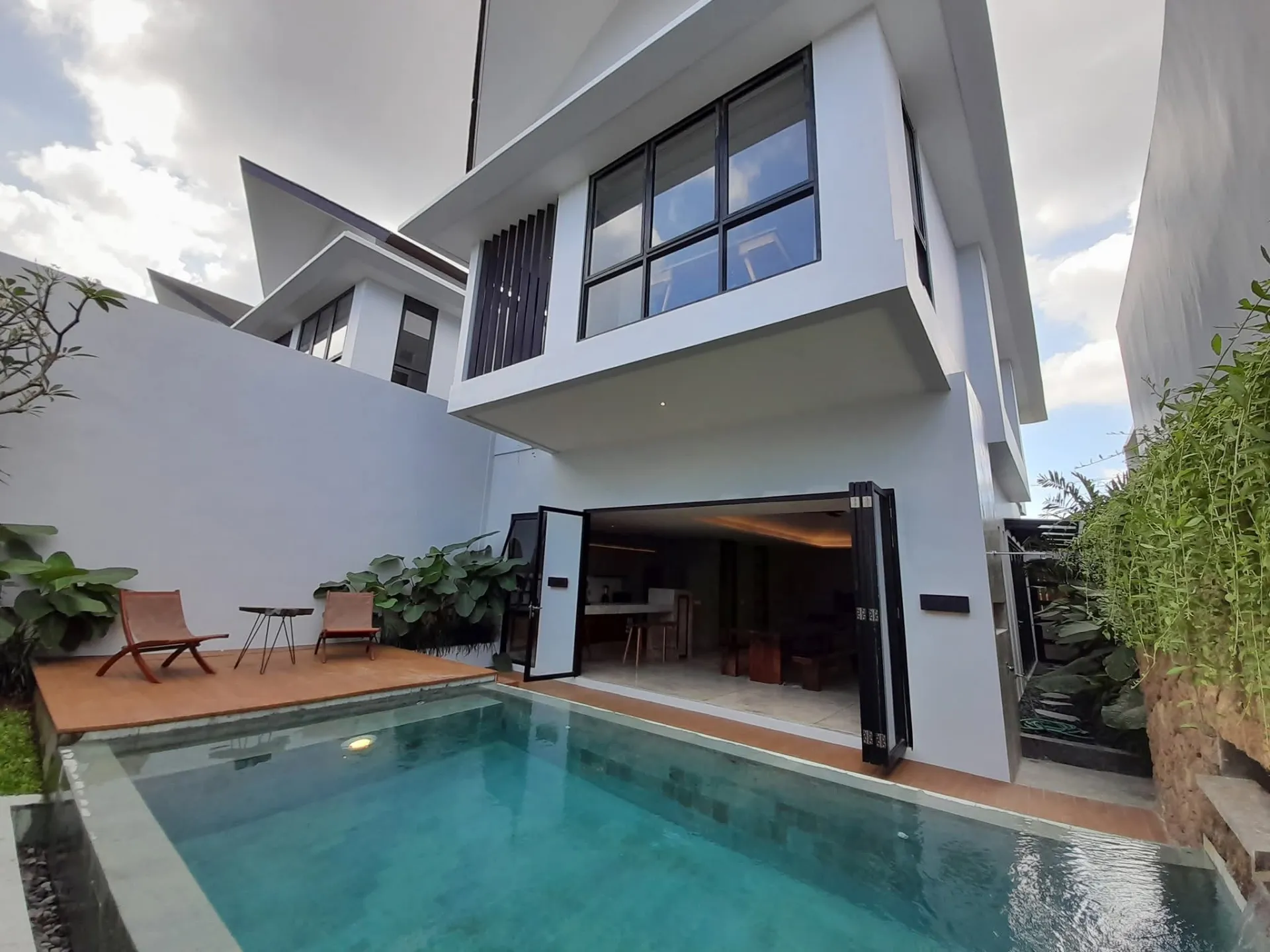 2 Bedroom in Umalas IDR 43 Million per Month — image 1