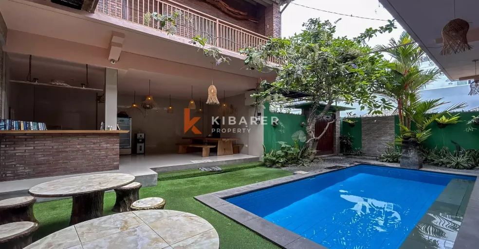 Charming Five-Bedroom Open-Living Guest House with Pool in Central Berawa YRR369