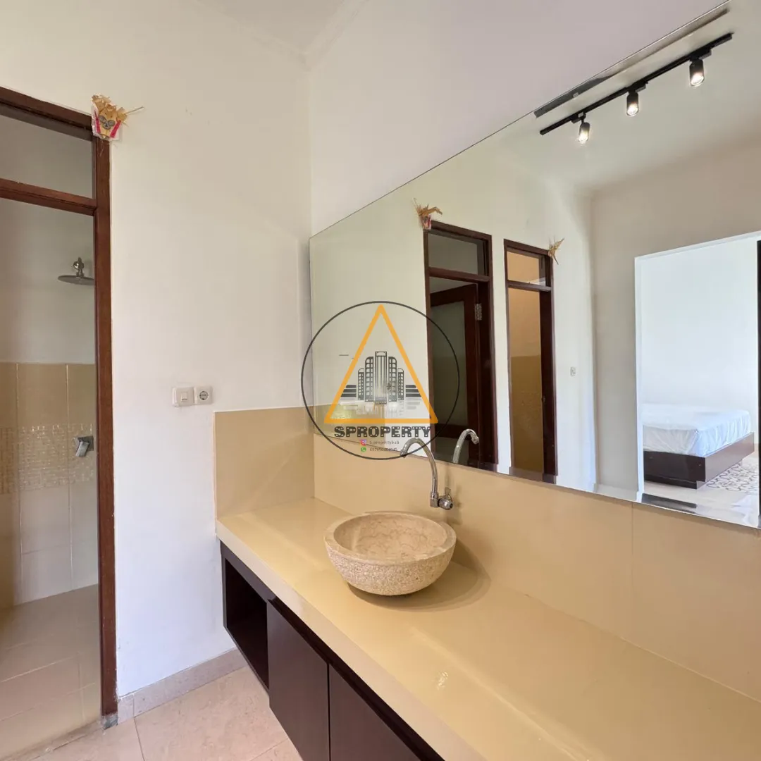 2 BEDROOM VILLA WITH BIG GARDEN IN CENTRAL BERAWA — image 3